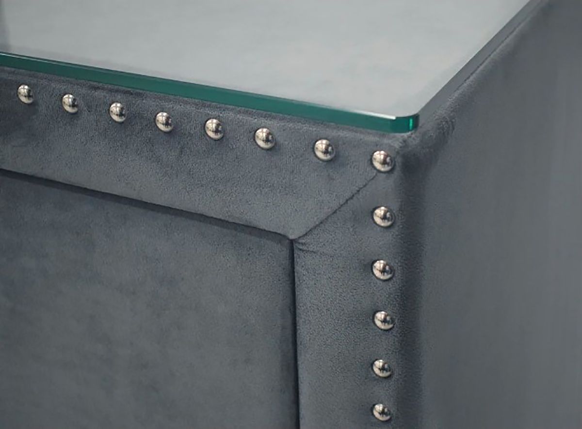 Crown Mark Furniture Lucinda 5 Drawer Chest in Gray