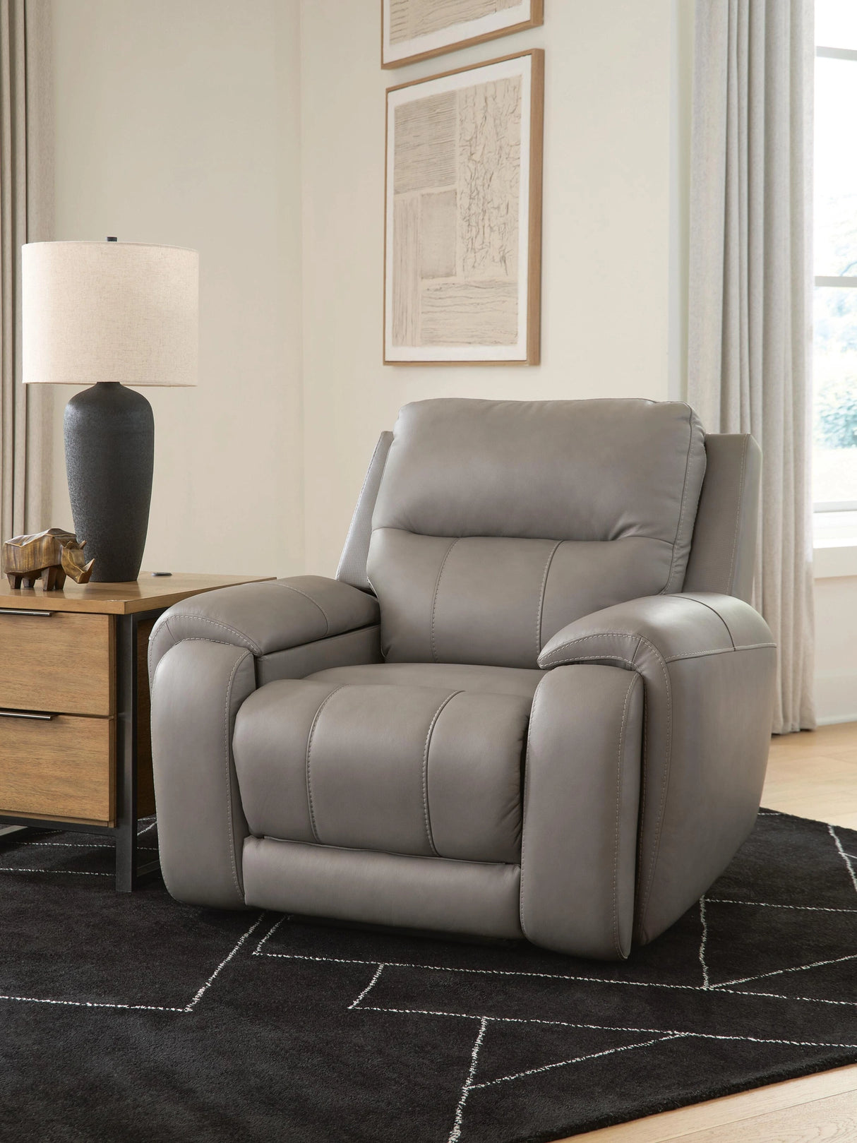 Real Moments Recliner