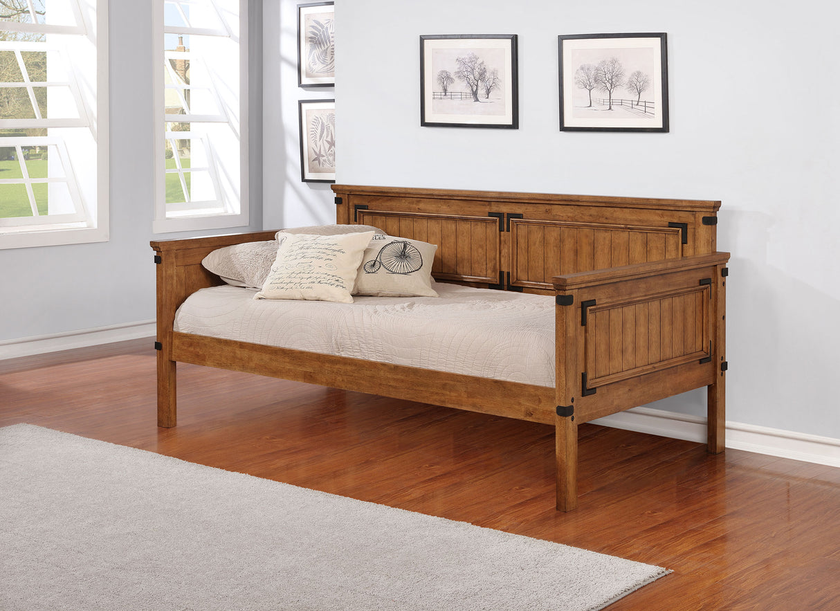 Oakdale Daybed - galleria furniture outlet