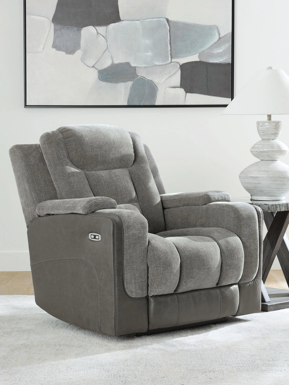 Mixed Motion Recliner