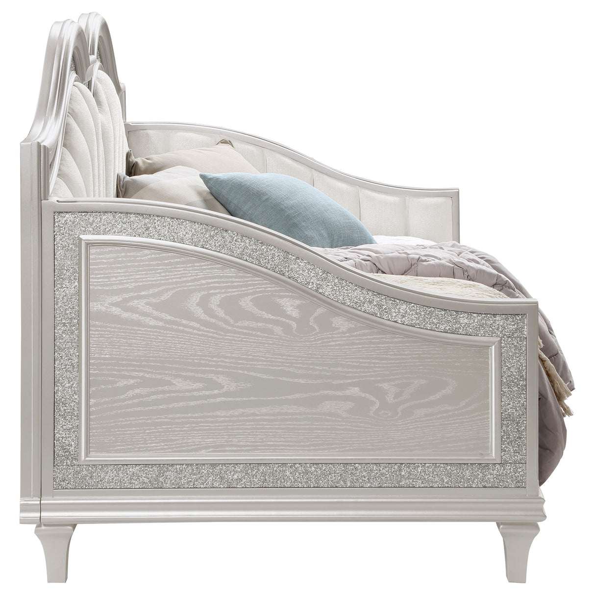 Evangeline Daybed - galleria furniture outlet