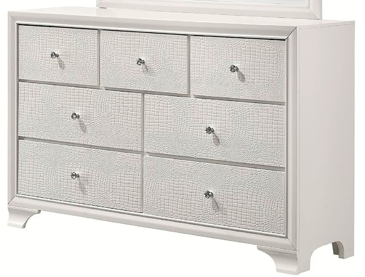 Crown Mark Furniture Lyssa 7 Drawer Dresser in White image