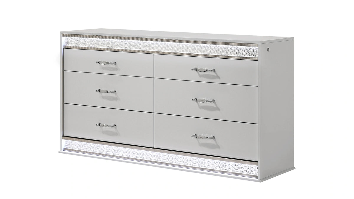 Glam Dresser
