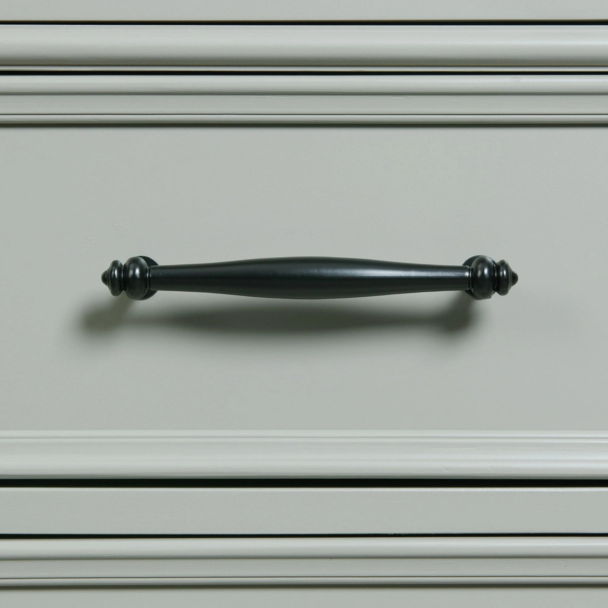 Slater 9-Drawer Dressser with Mirror