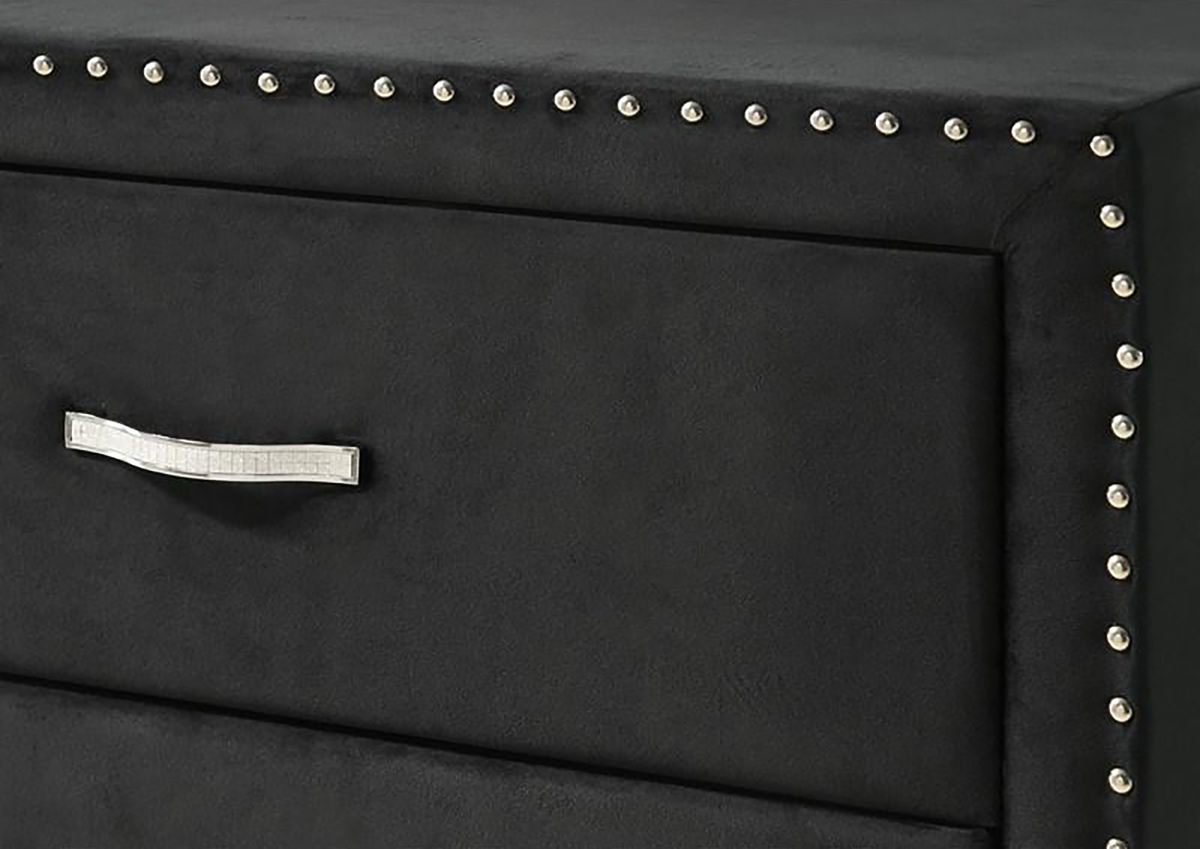 Crown Mark Furniture Lucinda 5 Drawer Chest in Black