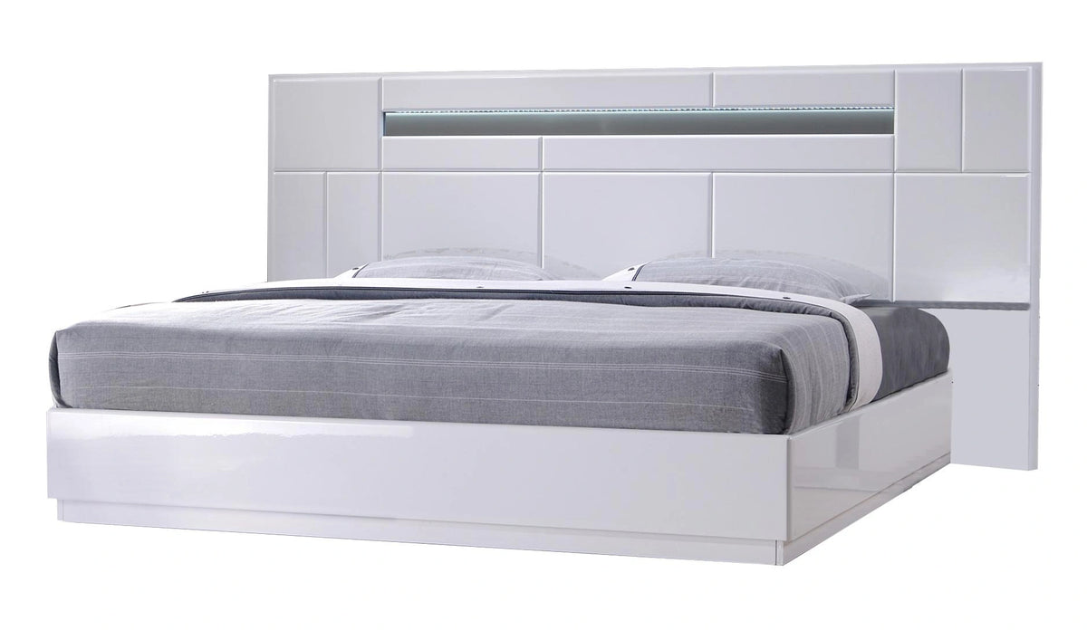J&M Palermo Queen Bed in White Lacquer and Chrome