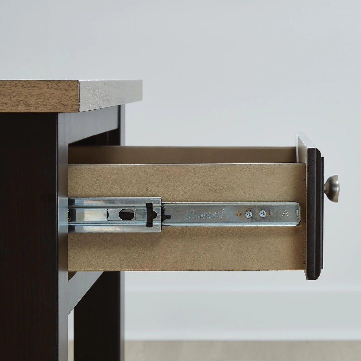 Drazmine End Table