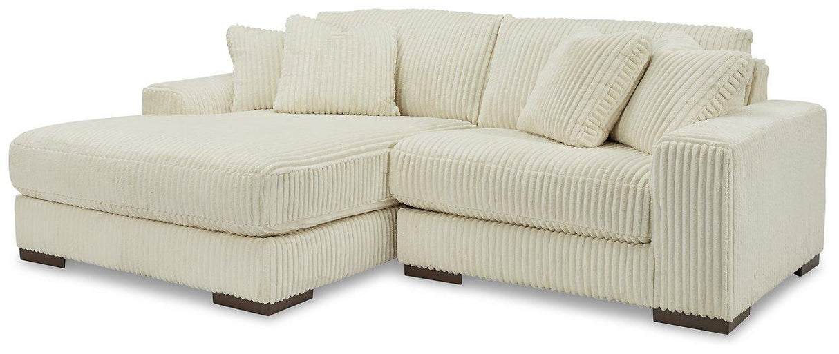 Lindyn Sectional with Chaise - galleria furniture outlet