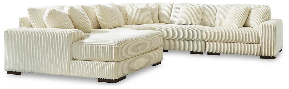 Lindyn Sectional with Chaise - galleria furniture outlet