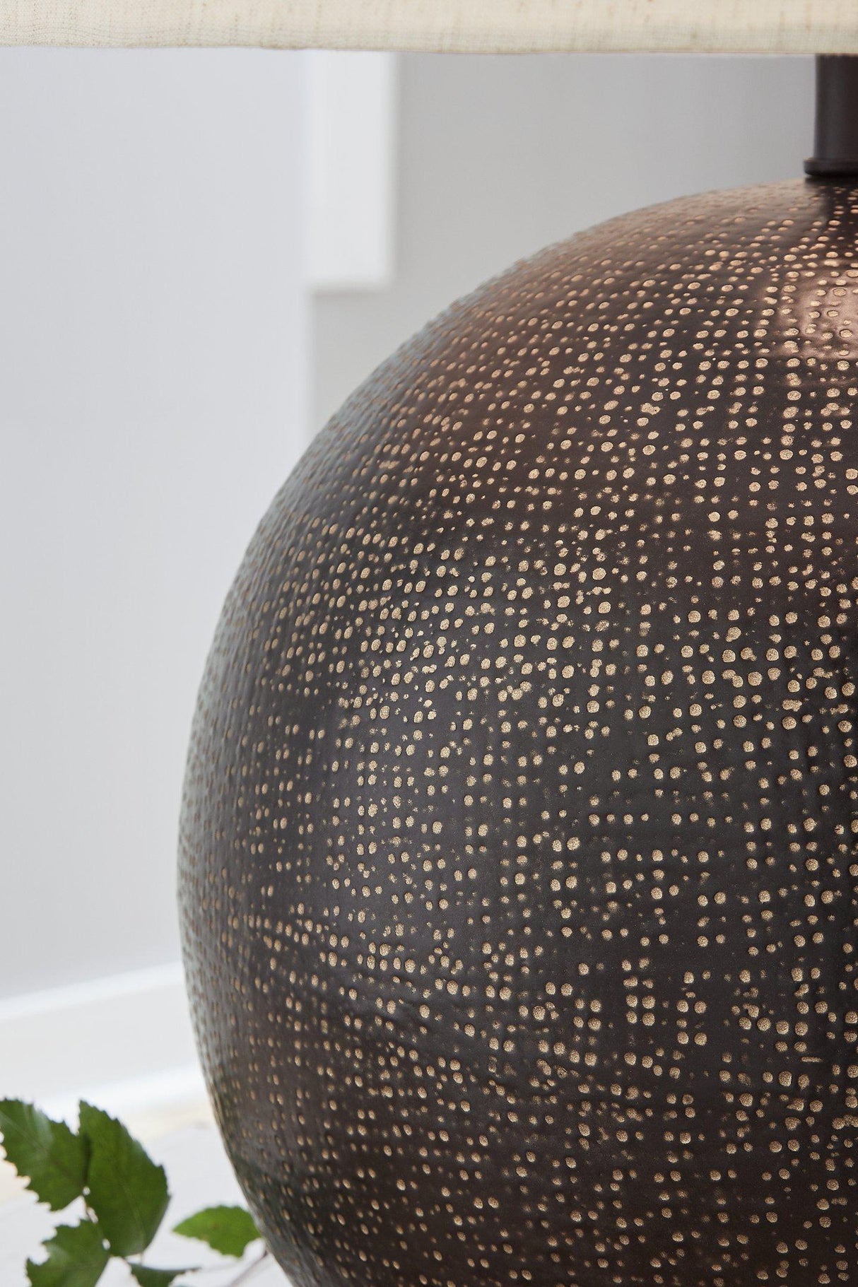 Hambell Table Lamp - galleria furniture outlet