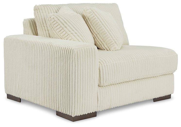 Lindyn Sectional with Chaise - galleria furniture outlet