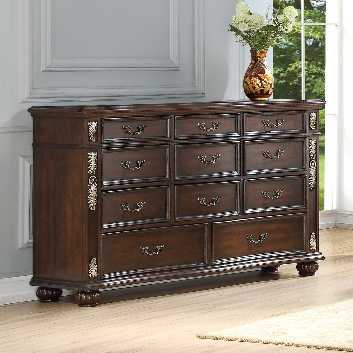 Maximus Dresser-Madeira