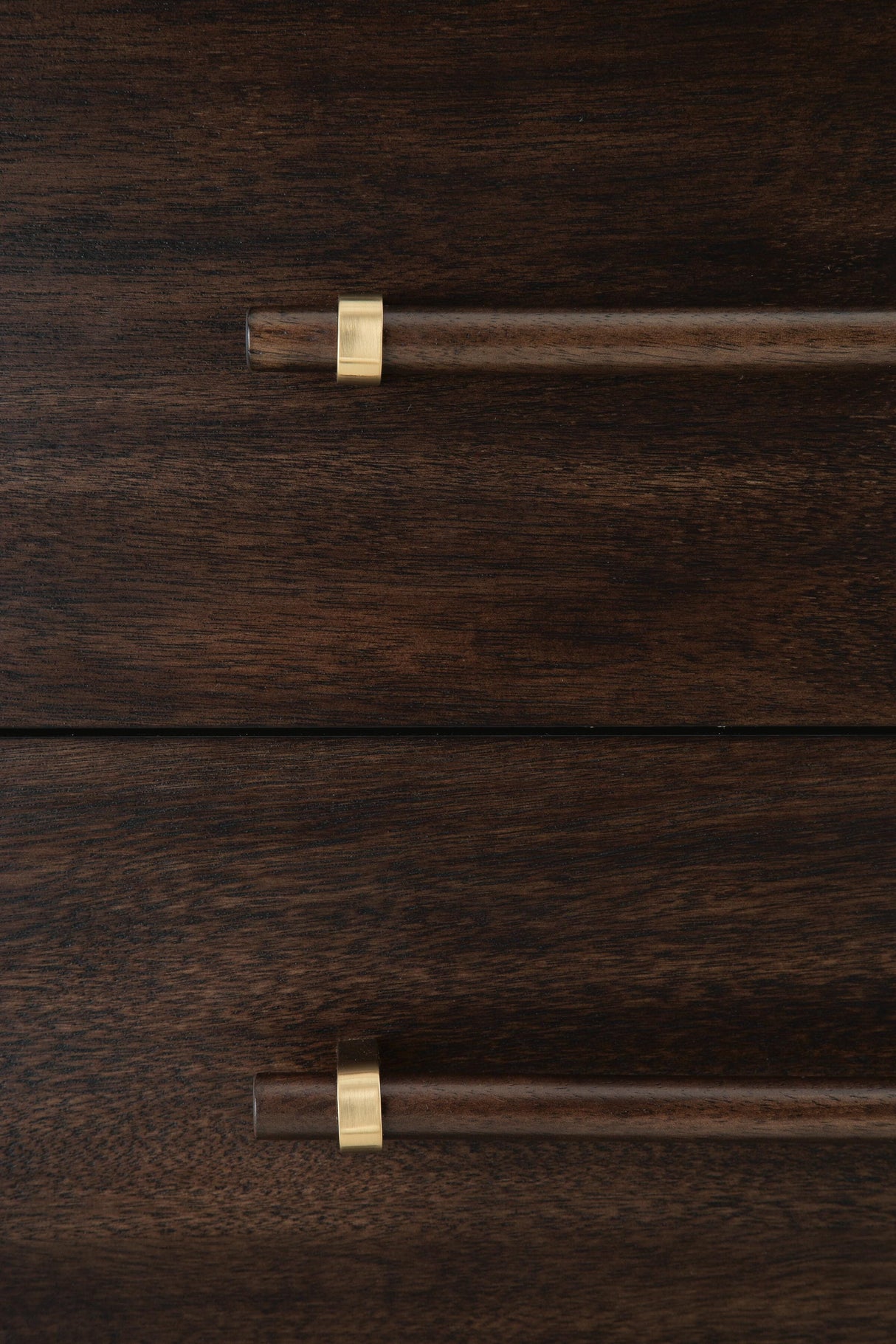 Dantenton Dresser and Mirror