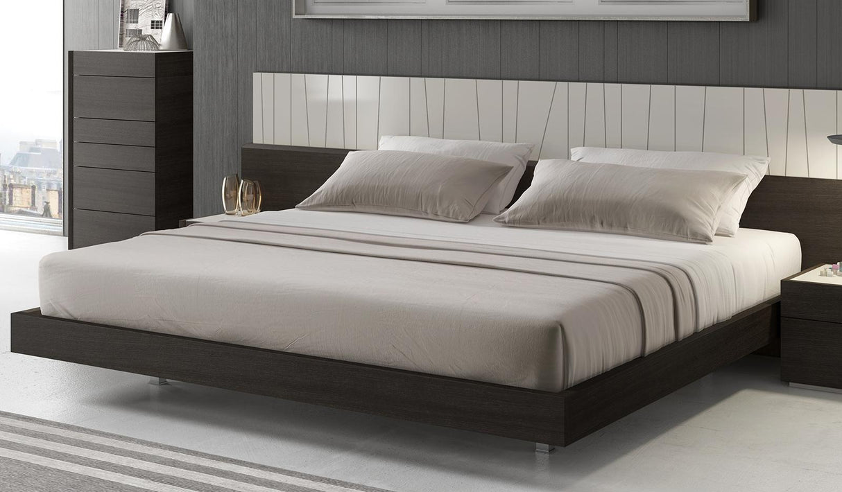 J&M Furniture Porto Queen Platform Bed in Light Grey and Wenge