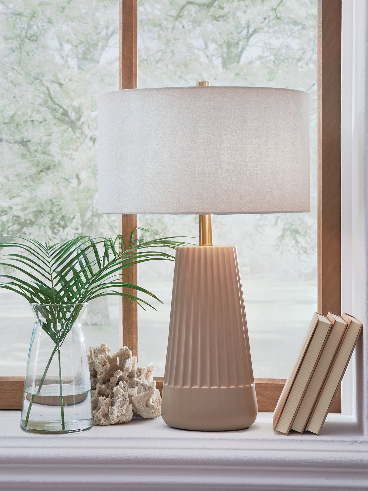 Dellner Table Lamp - galleria furniture outlet