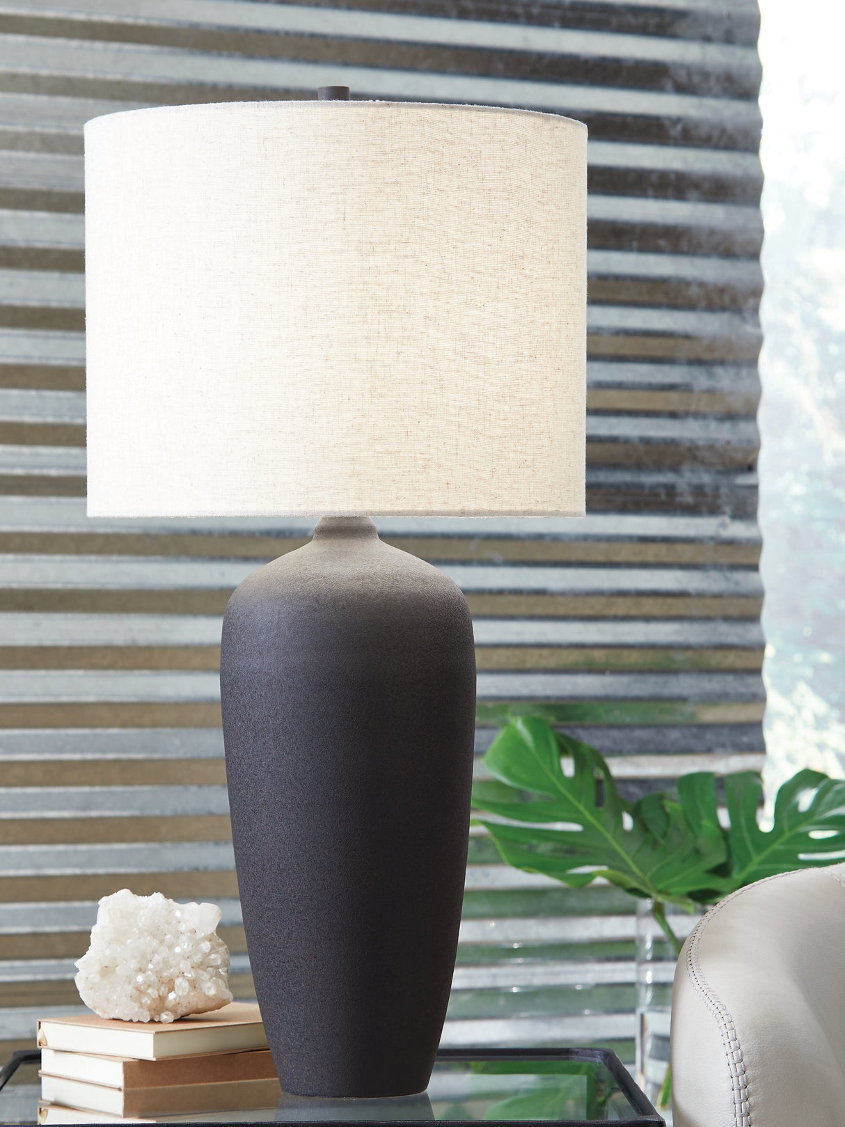 Ryenburg Table Lamp - galleria furniture outlet