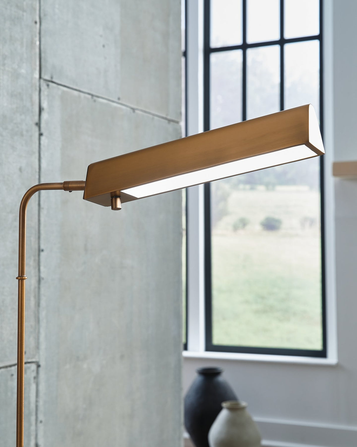 Yafe Floor Lamp - galleria furniture outlet