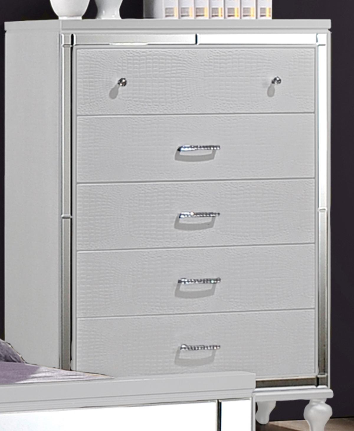 New Classic Furniture Valentino 5 Drawer Chest in White