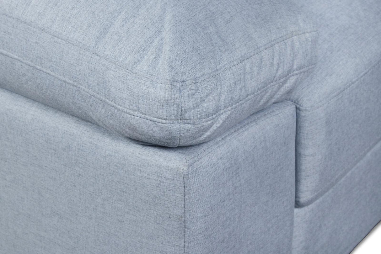 New Classic Harper Sofa in Dusk - galleria furniture outlet