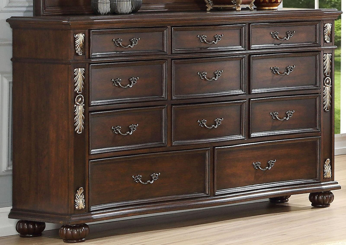 New Classic Maximus Dresser in Madeira
