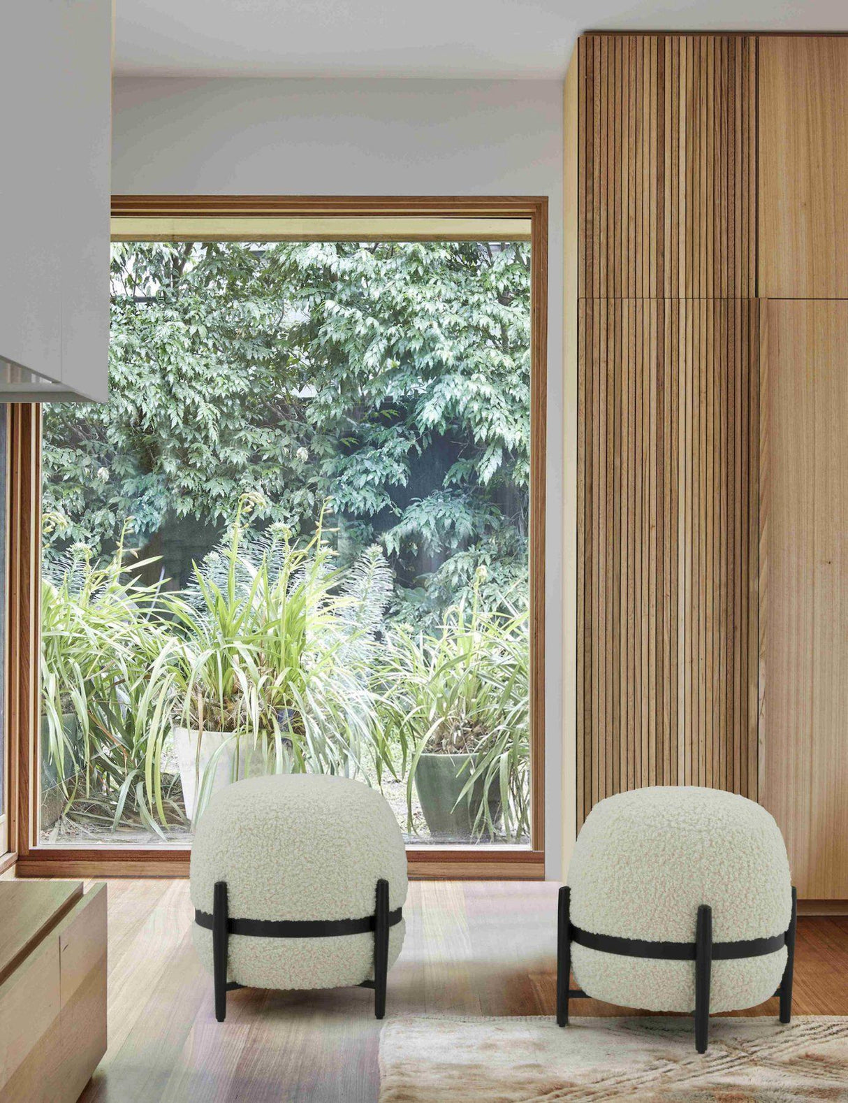 Divani Casa Fouston Contemporary Ottoman - galleria furniture outlet