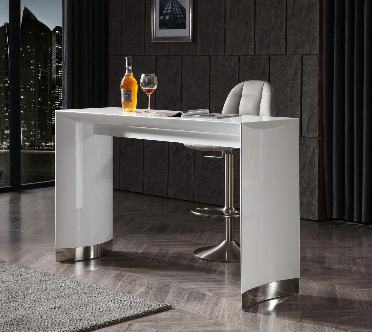 Modrest Corbett Contemporary Barware