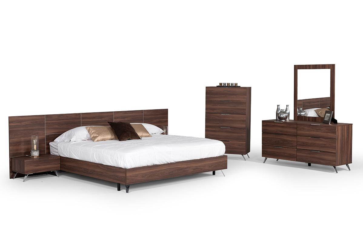 Nova Domus Brooklyn Italian Modern Chest