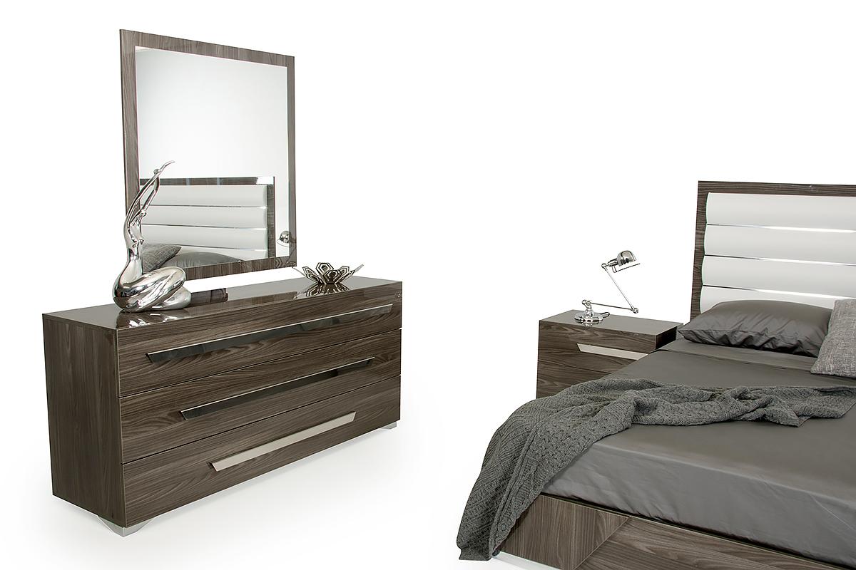 Nova Domus Capulet Italian Modern Mirror