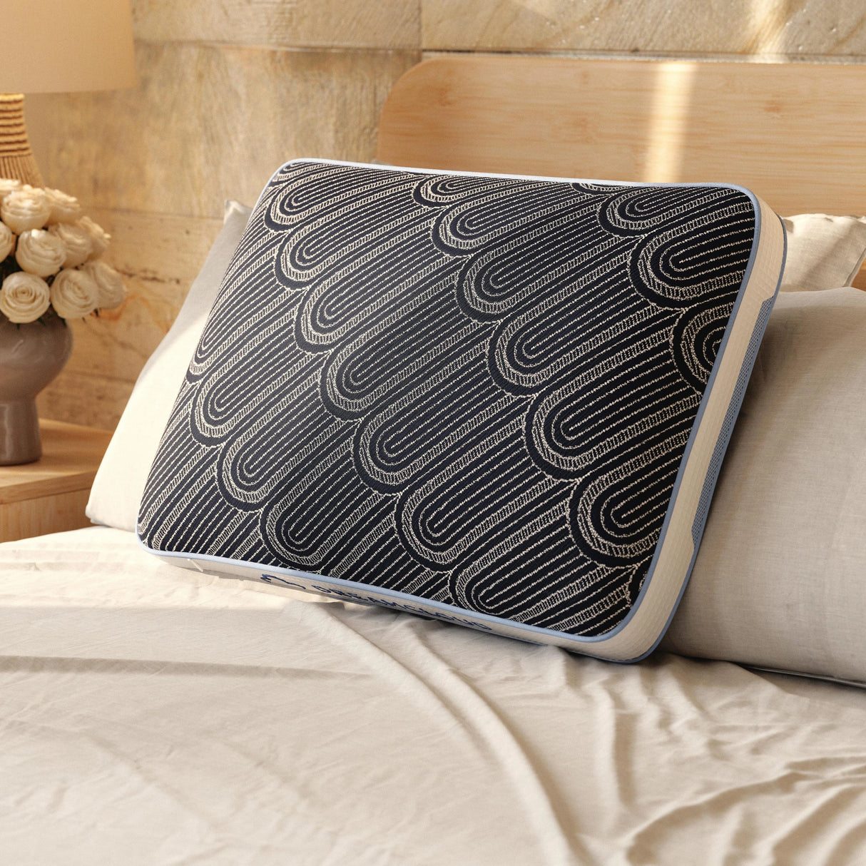 DreamCloudTM Luxe Pillow (Set of 4)