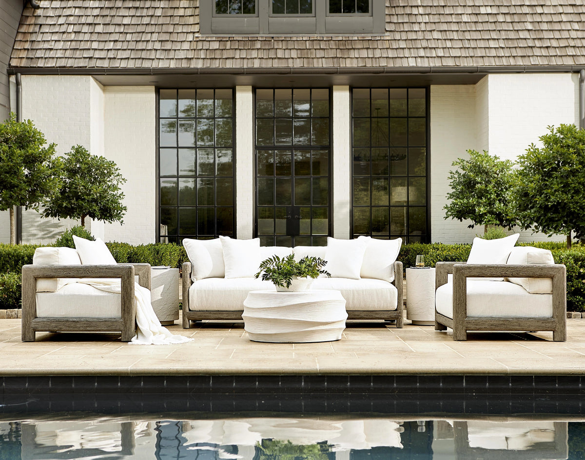 Montaigne Outdoor Chair 1/2