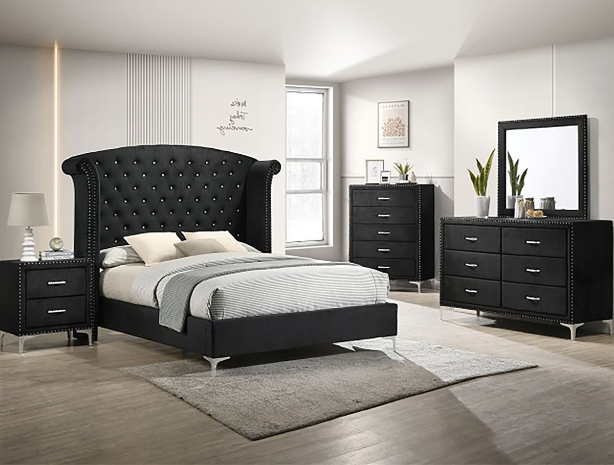 Crown Mark Furniture Lucinda 5 Drawer Chest in Black