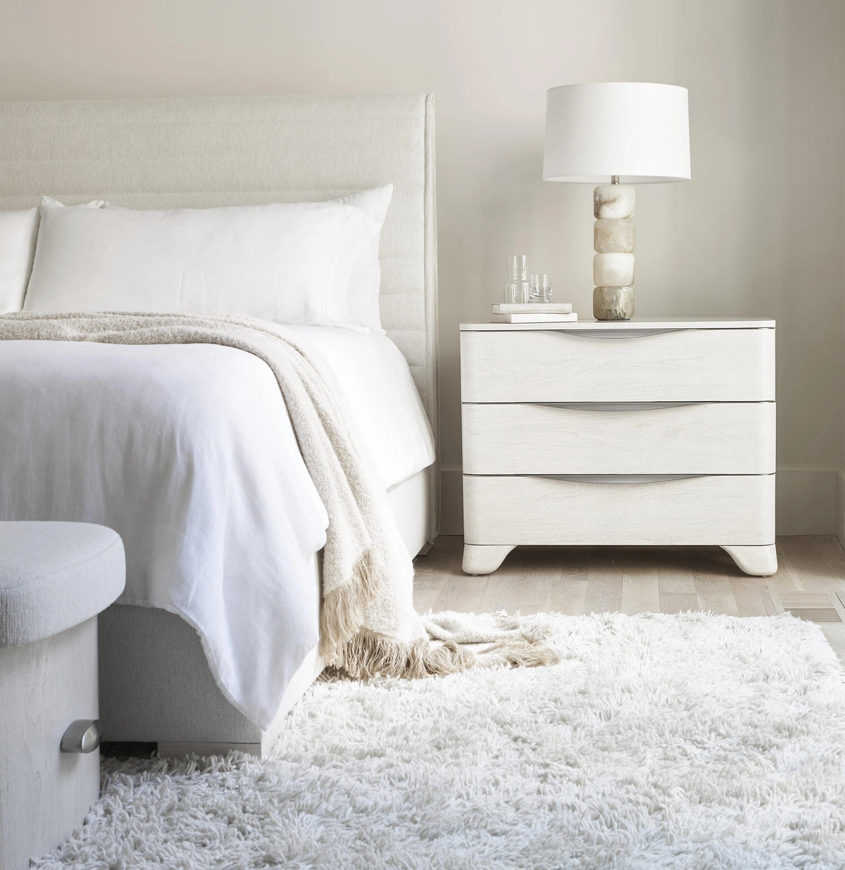 Sereno Panel Bed King