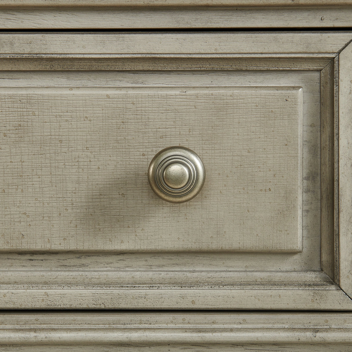 Whit-Ash Dresser and Mirror Set in Light Grey