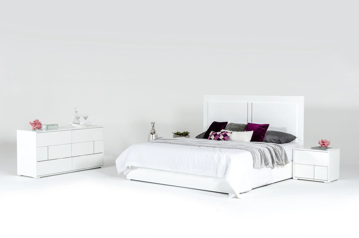 Nicla Italian Modern White Bed