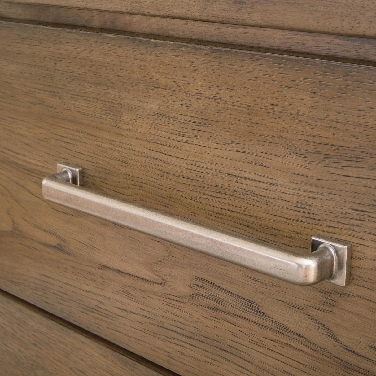 Cabalynn Chest of Drawers