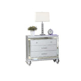 Lizelle Bedroom Set