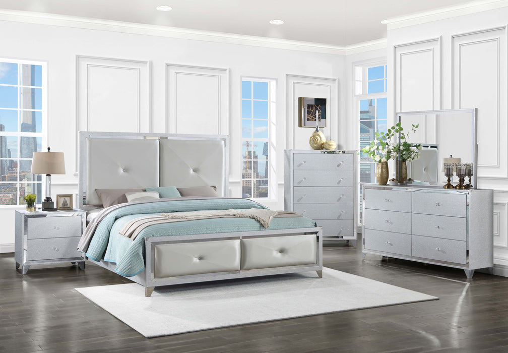 Larue Tufted Bedroom Set Silver