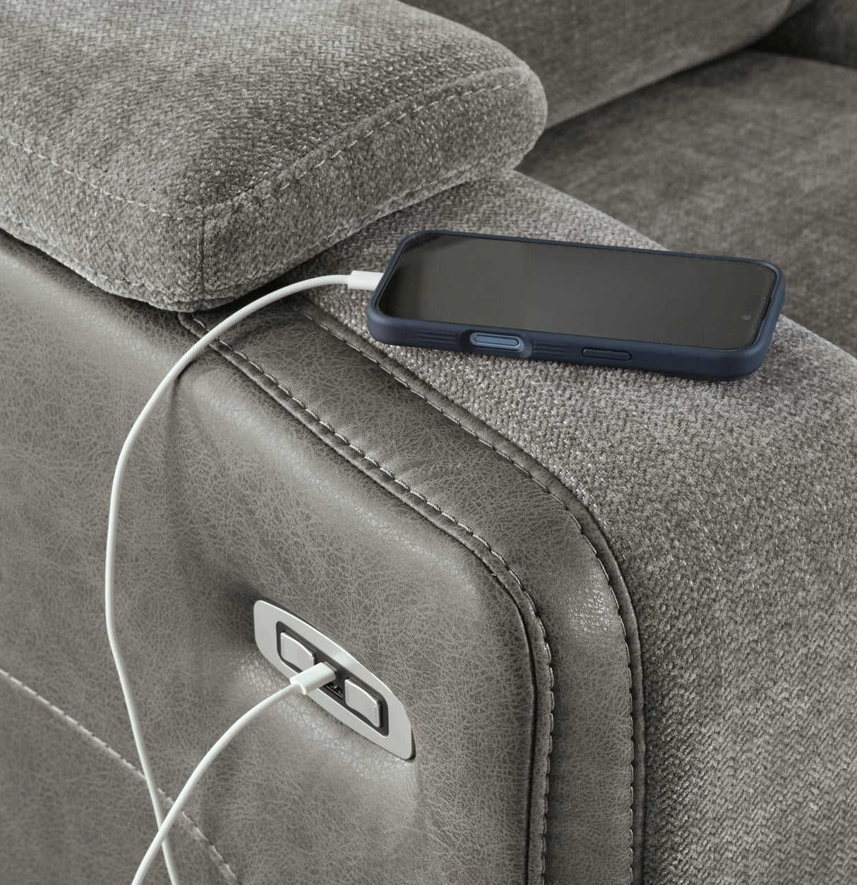Mixed Motion Loveseat