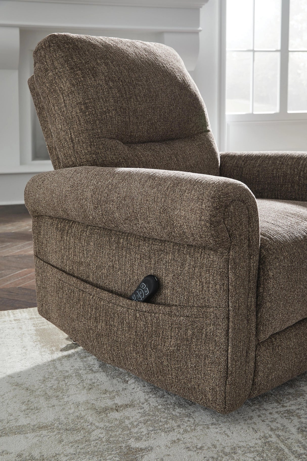 Aureta Power Lift Recliner