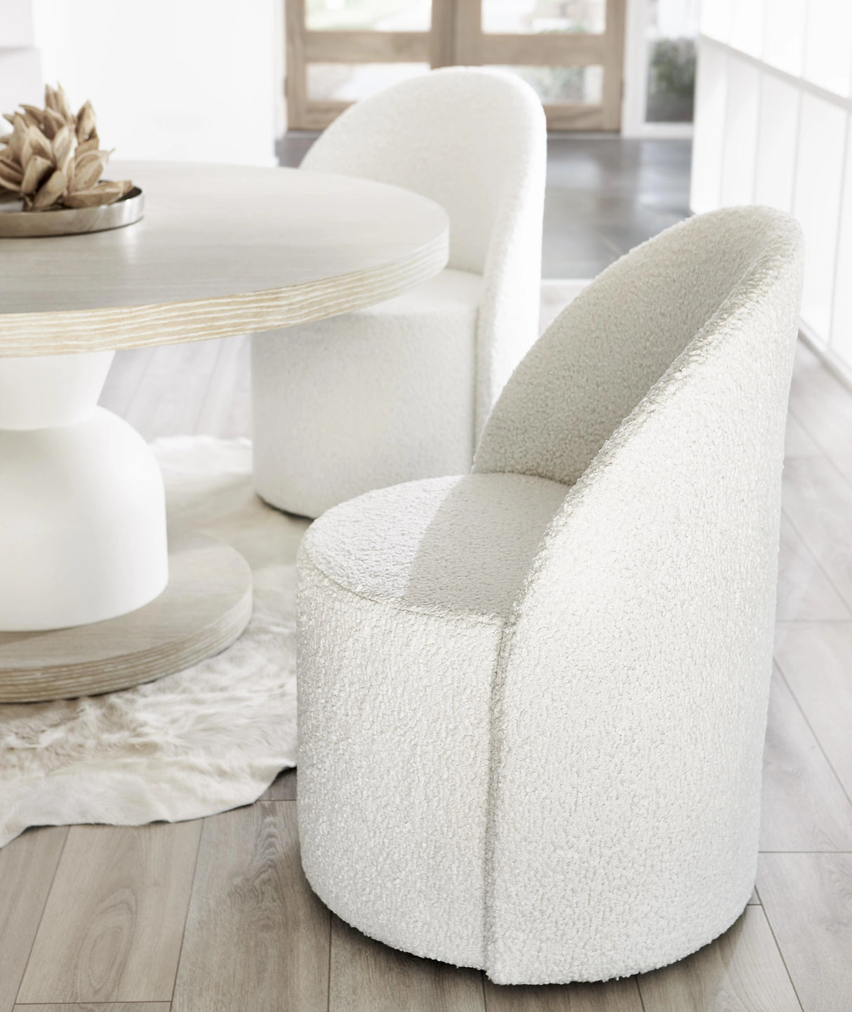 Solaria Dining Table