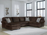 Kimlee Sectional with Chaise