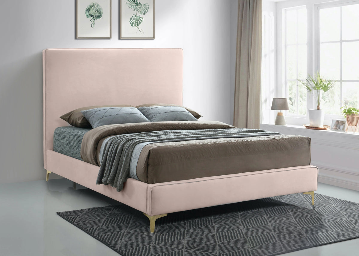 Geri Pink Velvet Full Bed