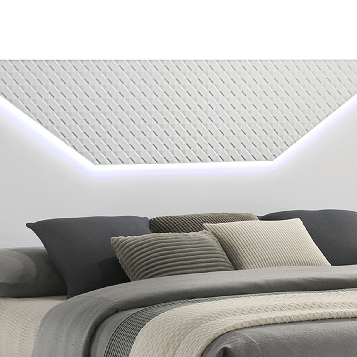Blanca Bed