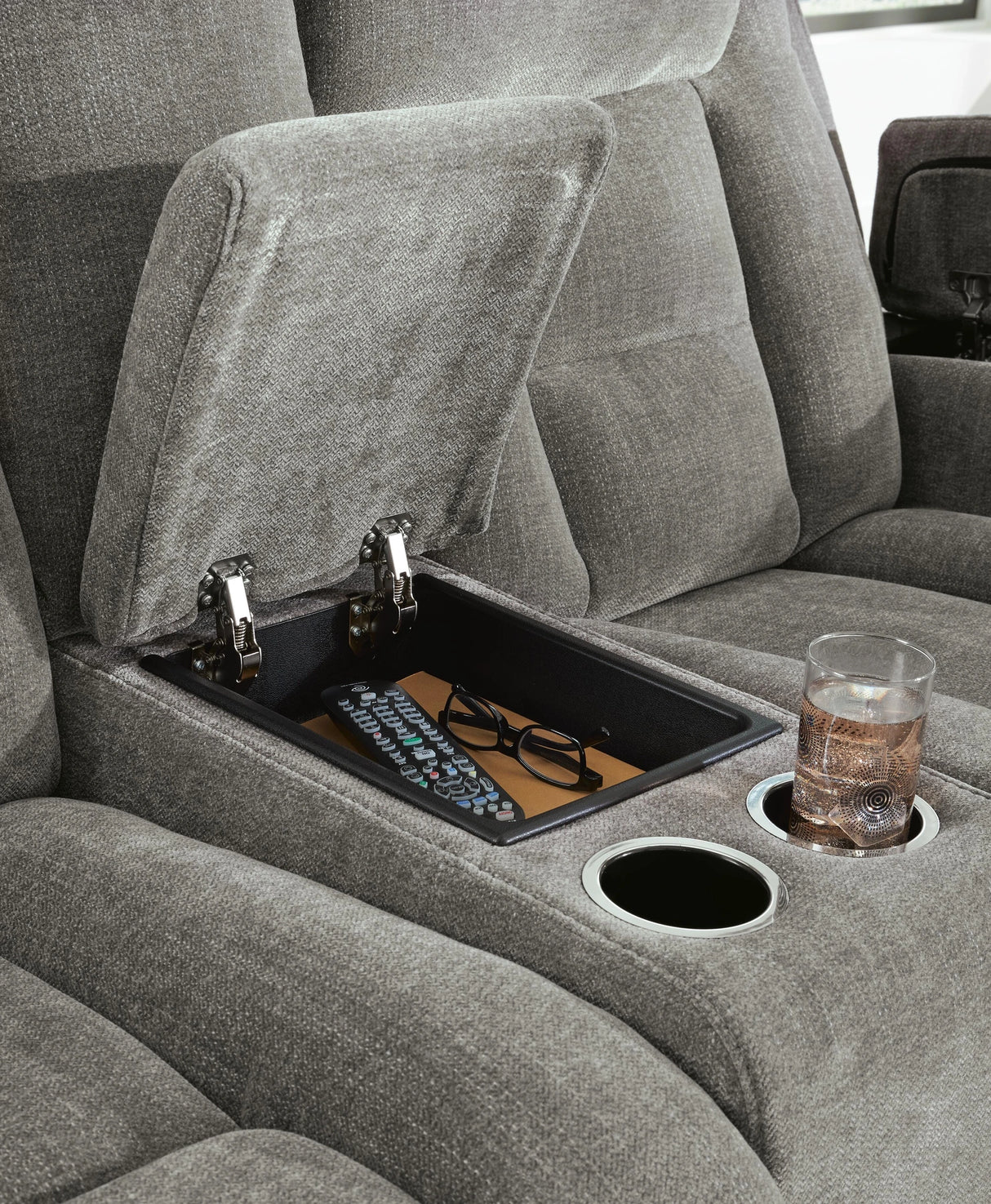 Mixed Motion Loveseat