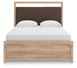 Kinlanni Upholstered Bed