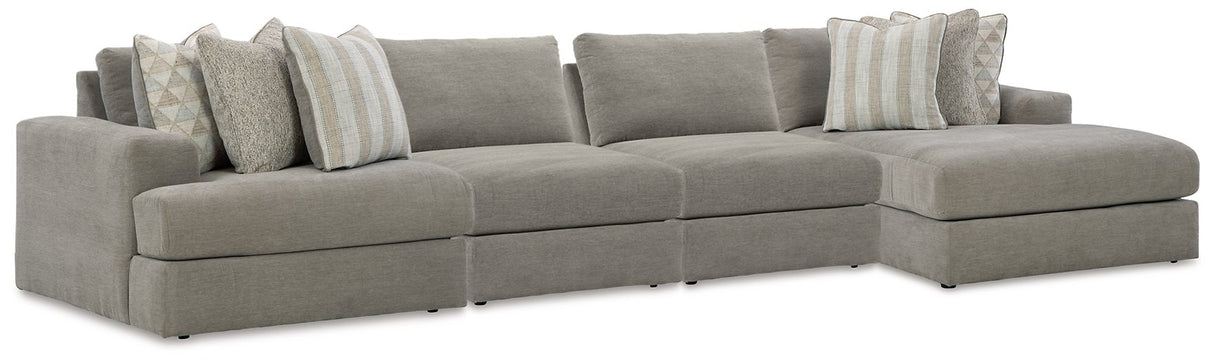 Avaliyah Sectional with Chaise