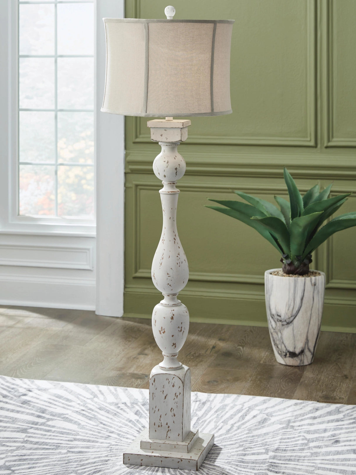 Madsbrook Floor Lamp