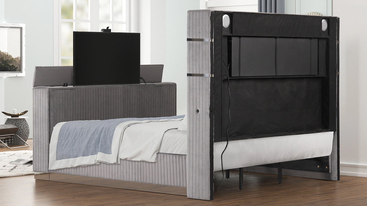 Lavish Bedroom Set