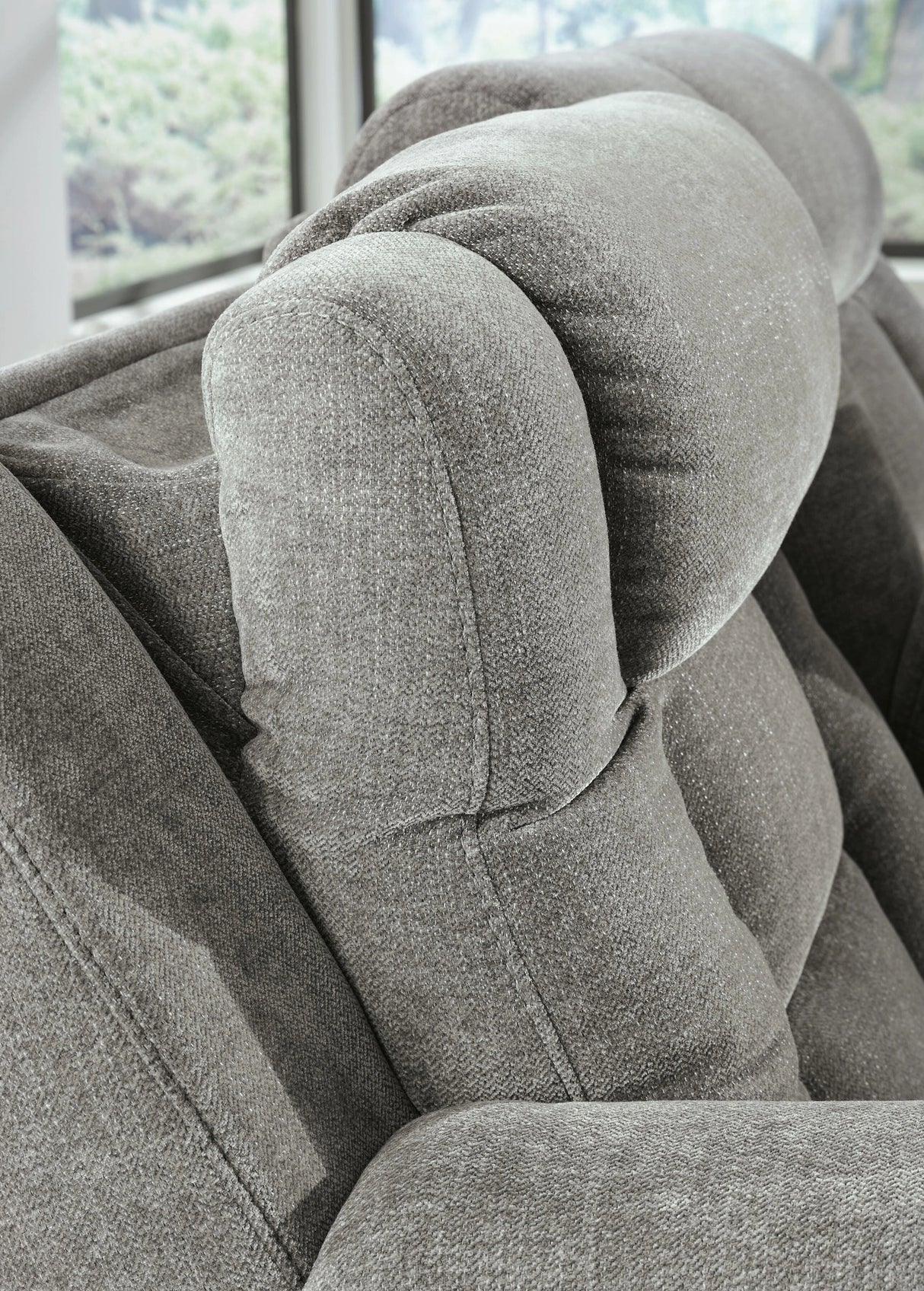 Mixed Motion Loveseat