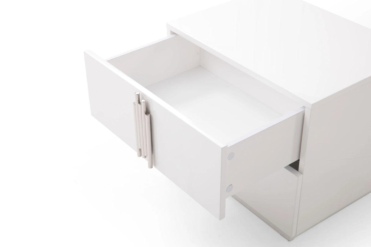 Token - Modern White + Stainless Steel Bed + Nightstands